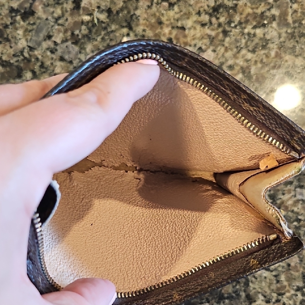 Vintage Louis Vuitton Brown and Tan Monogram Pouch - Picture 13 of 15